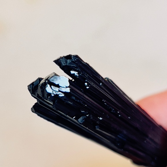 Raw Black Tourmaline Pendant on Italy .925 Silver Box Chain Necklace - 20” - Picture 5 of 7